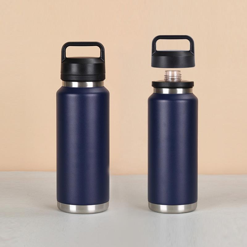 Doppelwandige Edelstahl Trinkflasche mit Chug Verschluss